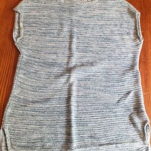 Knitted blue sleeveless top
